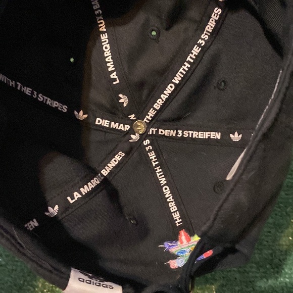 Adidas strap back hat - Picture 7 of 7